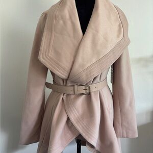 Elegant Women's Belted Coat